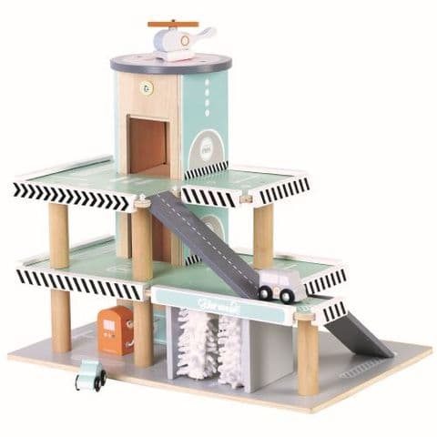 Wooden Multi-story Car Garage & Wash