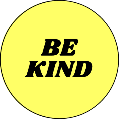 Vintage Style Button Badge – Be Kind (yellow)