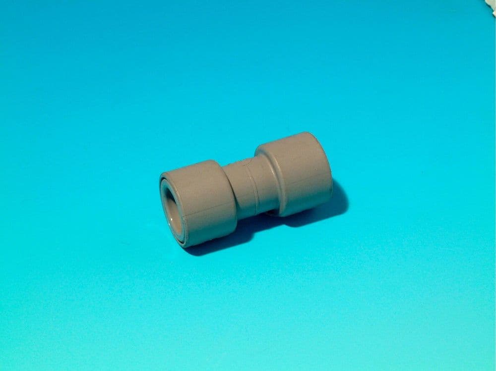 5 x Hepworth Hep2O 22mm Slimline straight connectors Hep20 push fit unions