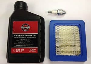 Briggs and Stratton Quantum Engine Full Service Kit (Oil 600ml, Air Filter and Spark Plug)