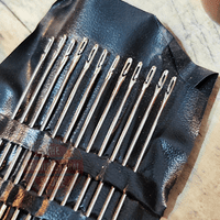 12 Piece Easy Thread Needle Set In Wooden Tube