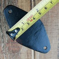 Black Double Upright Pulley Along The Plate