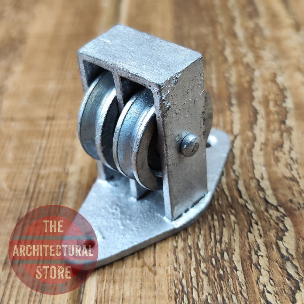 Galvanised Double Upright Pulley Along The Plate