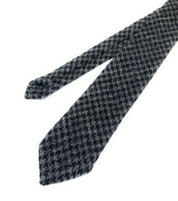 Gents Black & Grey Houndstooth Harris Tweed Tie – Made in Scotland | Pure Wool Tie