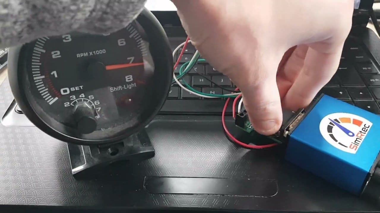 RPM Gauge Signal Converter for SimHub