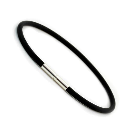 Slim Rubber Bracelet With Silver Twist Clasp