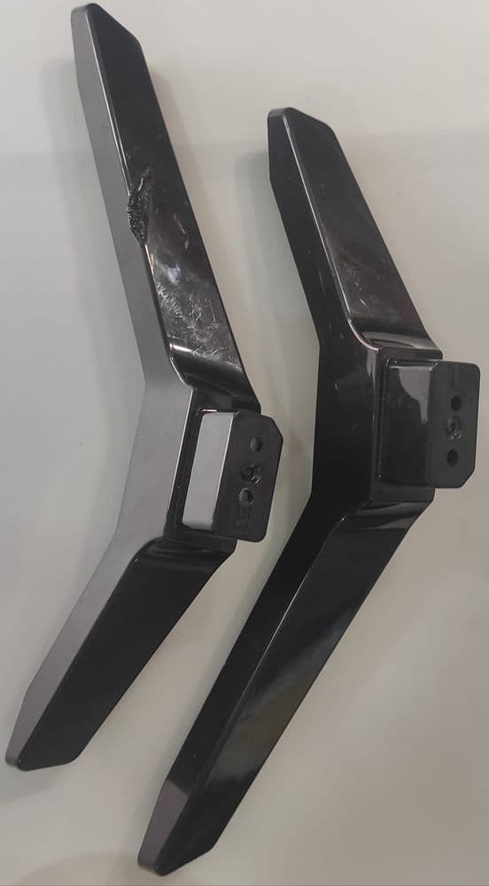 T229907 Soporte TV Hisense DAÑADA