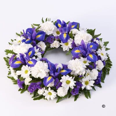 Classic Wreath - Blue & White