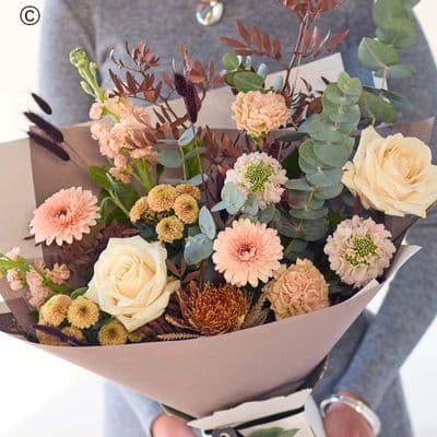 Dawn Woodland Trending Bouquet ATHT0300