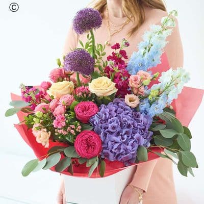 Grand Bright Bouquet Lily Free CCHTB0700