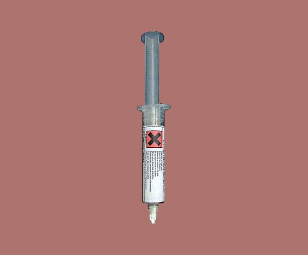 Dc3140 Rtv Manual Graduated Syringe filled with DowSil 3140 Clear RTV