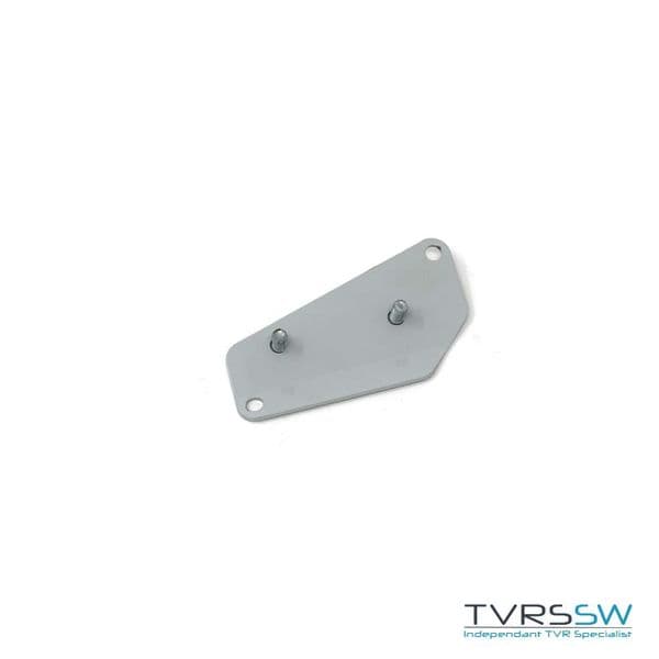 Anti roll bar mounting plate RH | D0098
