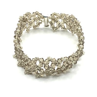 CrissCross Hand Beaded Bracelet 7½