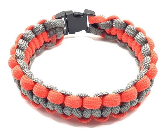 Paracord Cobra Bracelet Gray & Red 7½