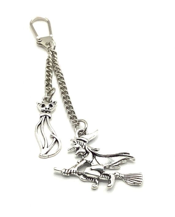 S/P Witch with Big Cat KEYRING 4¼