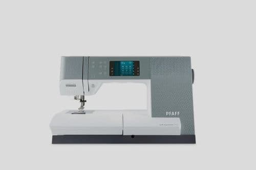 Ex-Display SALE Pfaff Quilt Expression 720 Special Edition Sewing Machine - SAVE £754