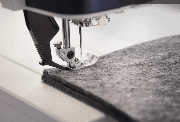 Pfaff Creative Performance 950 IDT Sewing Machine