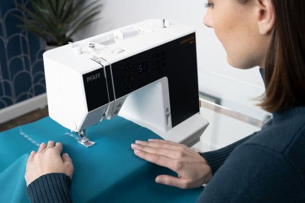 Pfaff Passport 2.0 Sewing Machine