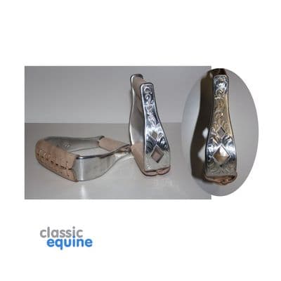 Show Stirrups with Diamond Cut Out