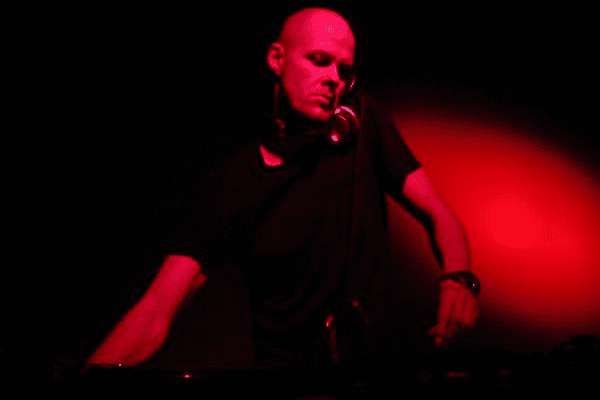 Adam Beyer Live Classics & Techno Audio & Video DJ-Sets 256GB USB-Drive SPECIAL (1997 - 2026)