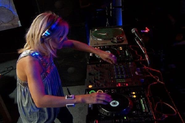 Anne Savage Live Classics, Hard House & Hard Dance DJ-Sets Compilation (1994 - 2022)