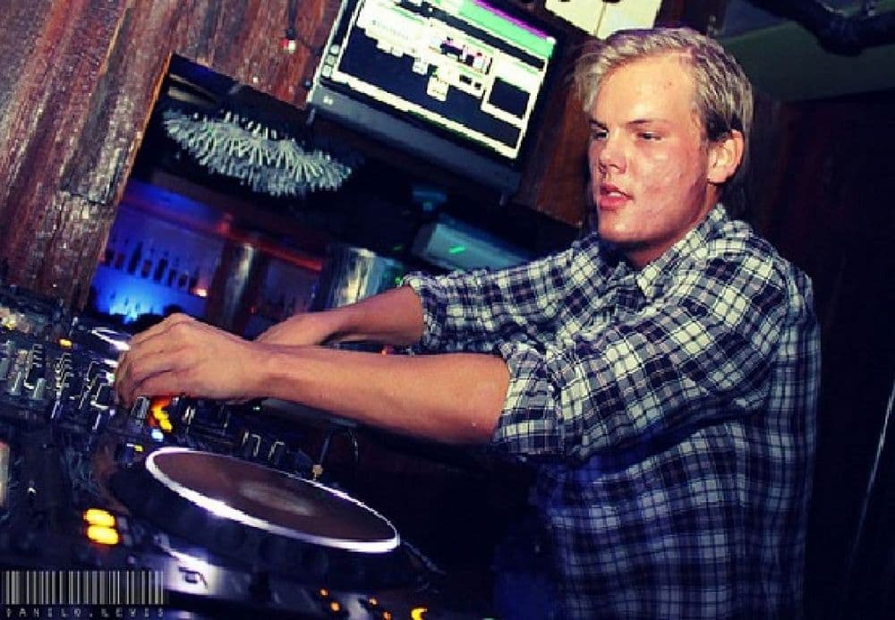 Avicii Live Funky, Electro House Audio & Video DJ-Sets 64GB USB SPECIAL Compilation (2009 - 2019)