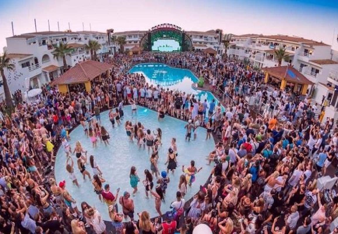 Complete Yearly Radio 1 Essential Mixes DJSets Compilation 1995