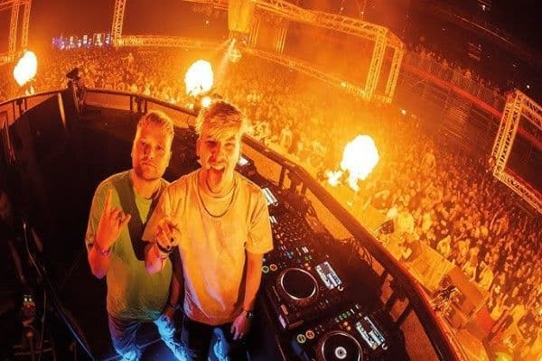 D-Block & S-te-Fan Live Hardstyle Audio & Video DJ-Sets 128GB USB SPECIAL Compilation (2021 - 2025)