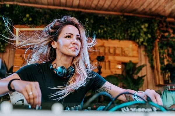 Deborah De Luca Live  Hard Techno Audio & Video DJ-Sets 128GB USB SPECIAL Complation (2012 - 2025)