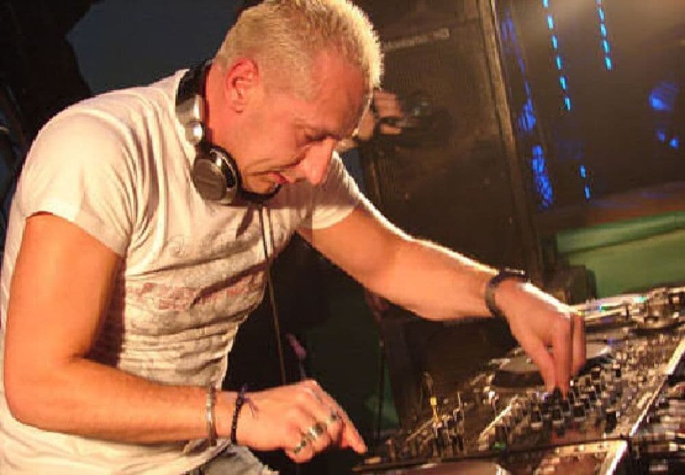 Johan Gielen Live Hard Trance & Progressive DJ-Sets Compilation (2000 - 2025)