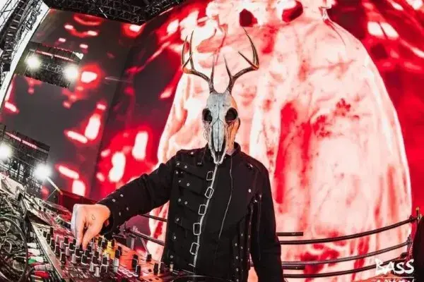 SVDDEN DEATH Live Dubstep Audio & Video DJ-Sets 32GB USB SPECIAL Compilation (2019 - 2025)