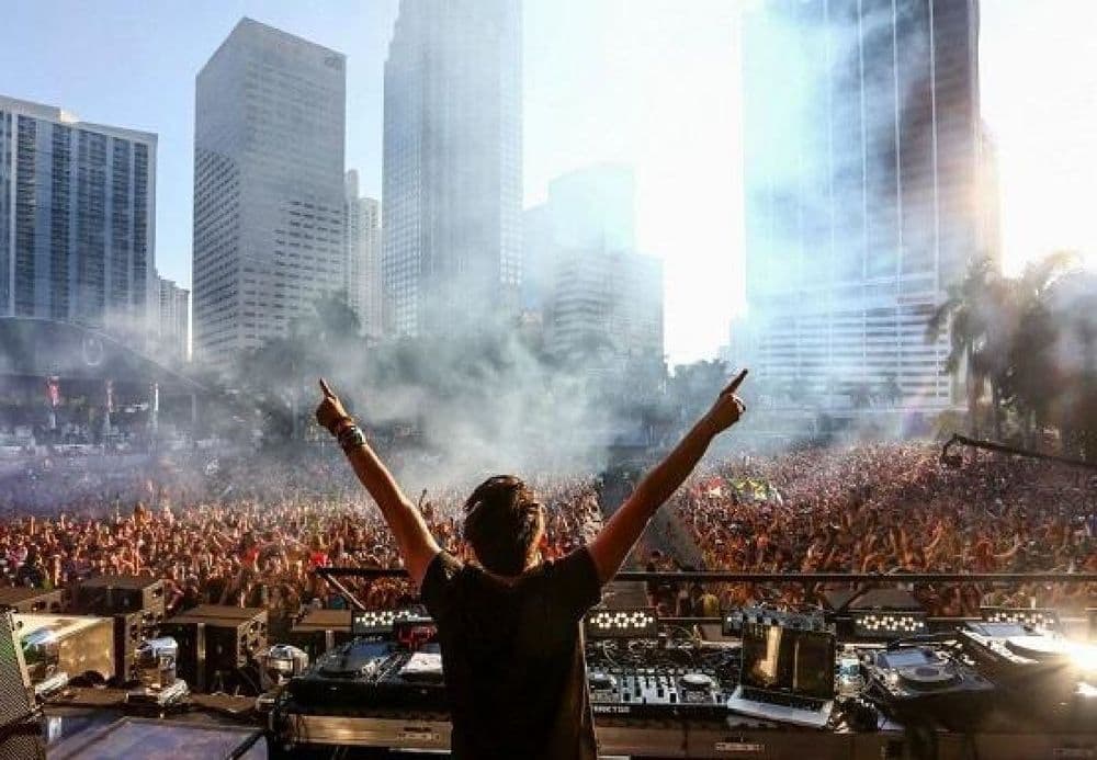 Ultra Music Festival UMF USA Events in Miami Live DJ-Sets 32GB USB SPECIAL Compilation (2014 - 2016)