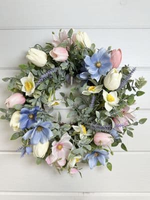 10-Inch Handmade Spring Wreath – Pastel Cosmos, Tulips, Daffodils, Heather & Mixed Foliage