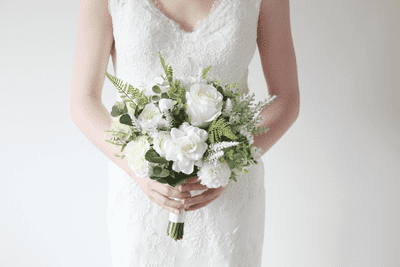 Alice Artificial White Rose Bridal Bouquet – Ivory Silk Rose Wedding Flowers - Faux Rose Bouquet