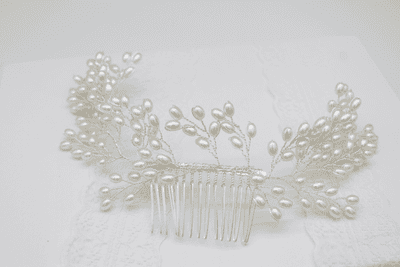 Margot Pearl Hair Vine