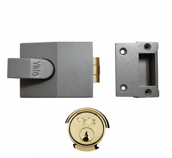 Yale 81 Roller bolt deadbolt locsk £48.00 - Next day delivery