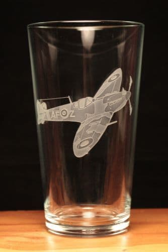 Spitfire WW2 Aircraft Engraved Pint Beer Glass