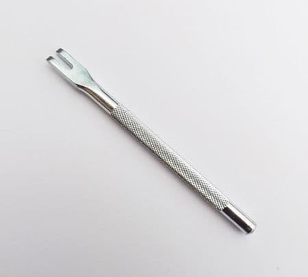 Lacing Punch 2 prong