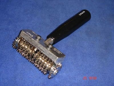 Crain Flexible Axle Carpet Seam Steel Backing Roller Model No 435