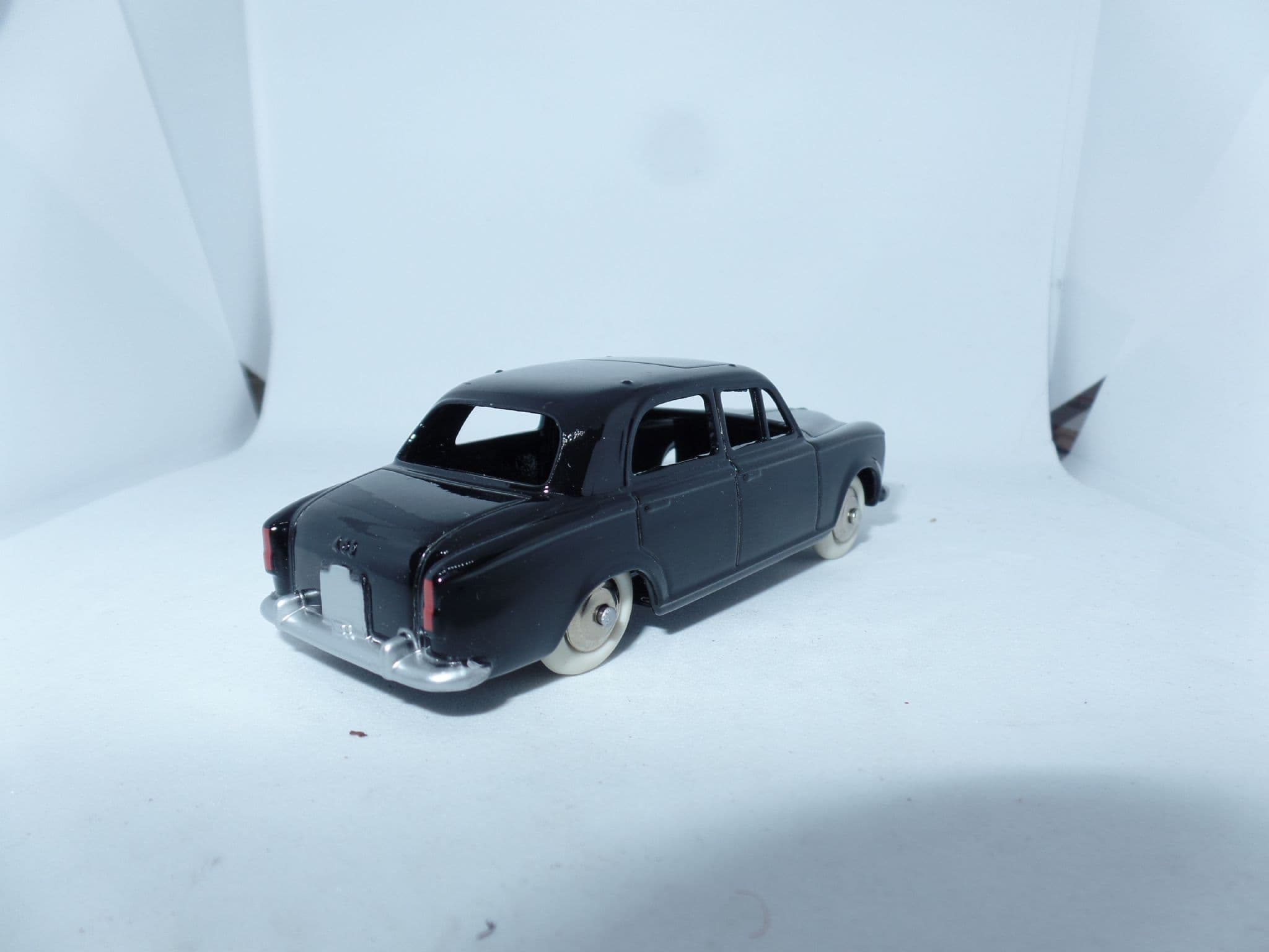 Dinky Toys 24B Peugeot 403 - Miniature Voiture Ancienne, Occasion