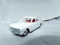Atlas French Dinky 507 SIMCA 1500 BREAK ESTATE WHITE c/w Table