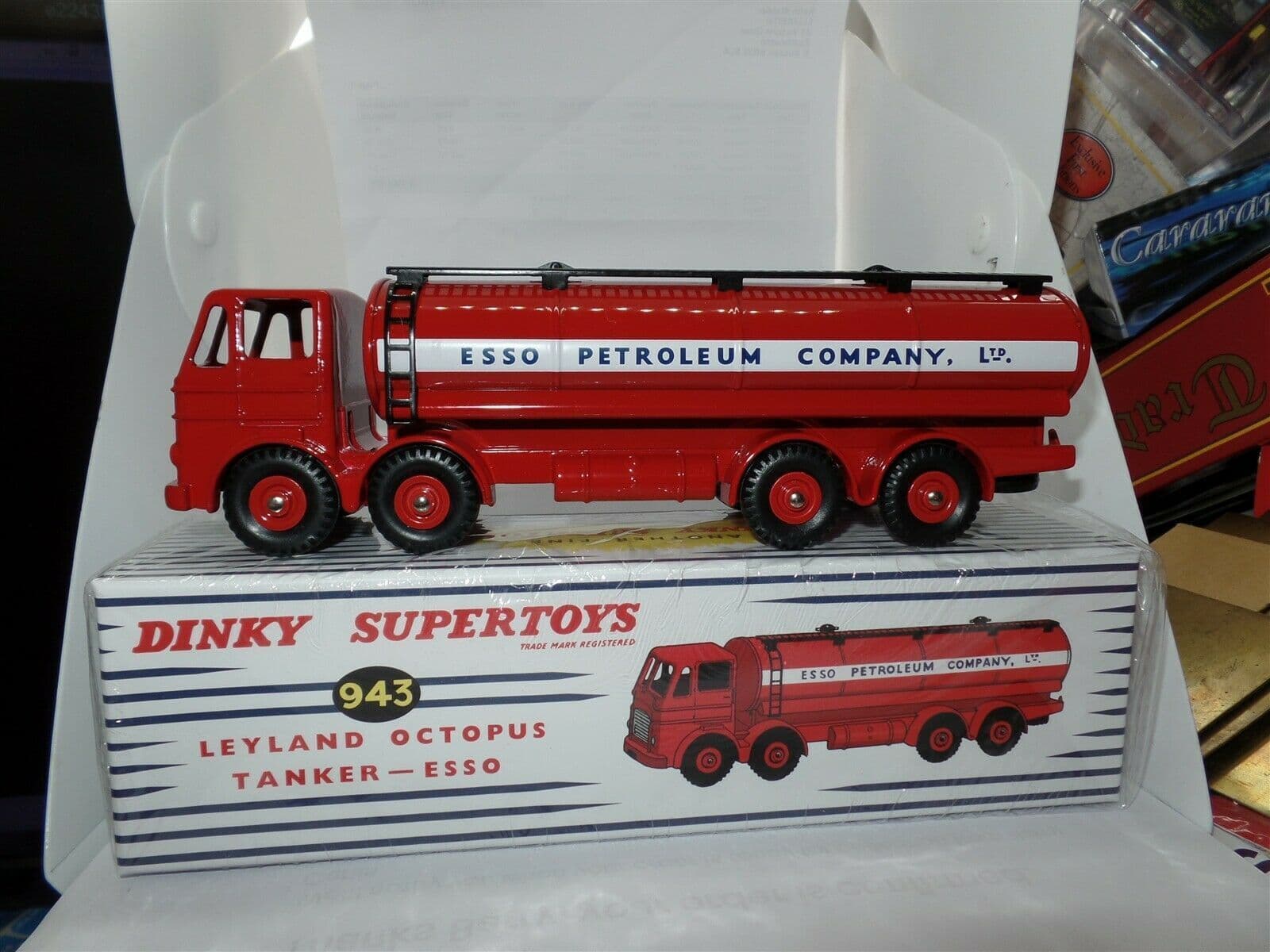 Atlas French Dinky 943 Leyland Octopus ESSO Tanker Lorry BRAND NEW