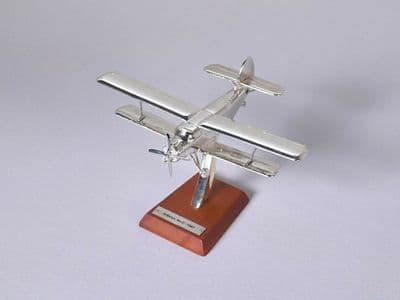 Atlas HB08 1/200 Scale Silver Aeroplane Lockheed Antonov An-2 - 1947