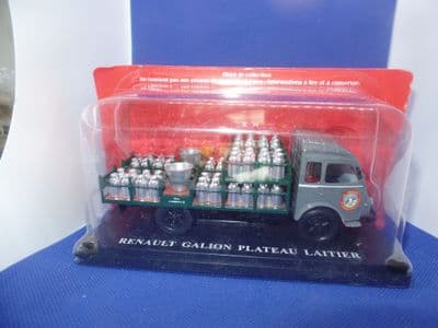 Atlas IXO  NY05 1/43 Scale 1963 RENAULT GALION PLATEAU LATIER  DAIRY DELIVERY Mil Float