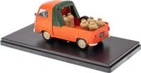 Atlas IXO NY45 1/43 Scale Renault Estafette Pick-Up 1960 c/w Sack Load