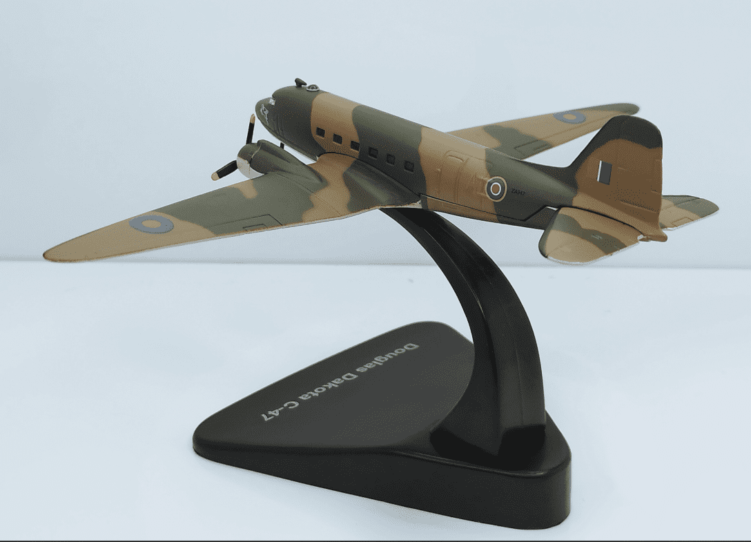 Atlas JJ14 1/144 Scale Bomber WWII Douglas Dakota C-47 RAF