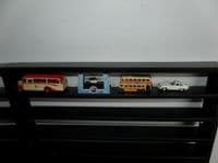 Atlas KB999 Display Case 14 Spaces 1/220 Trains 1/76 OO N Gauge Cars Buses