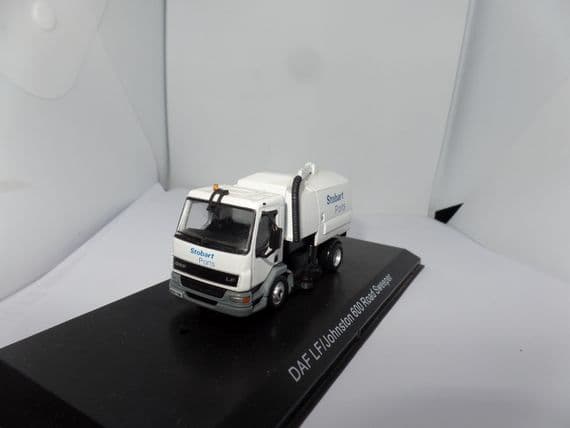 Atlas Oxford JV4117 1/76 OO  DAF Johnston 600 Road Sweeper Stobart 1 Mirror
