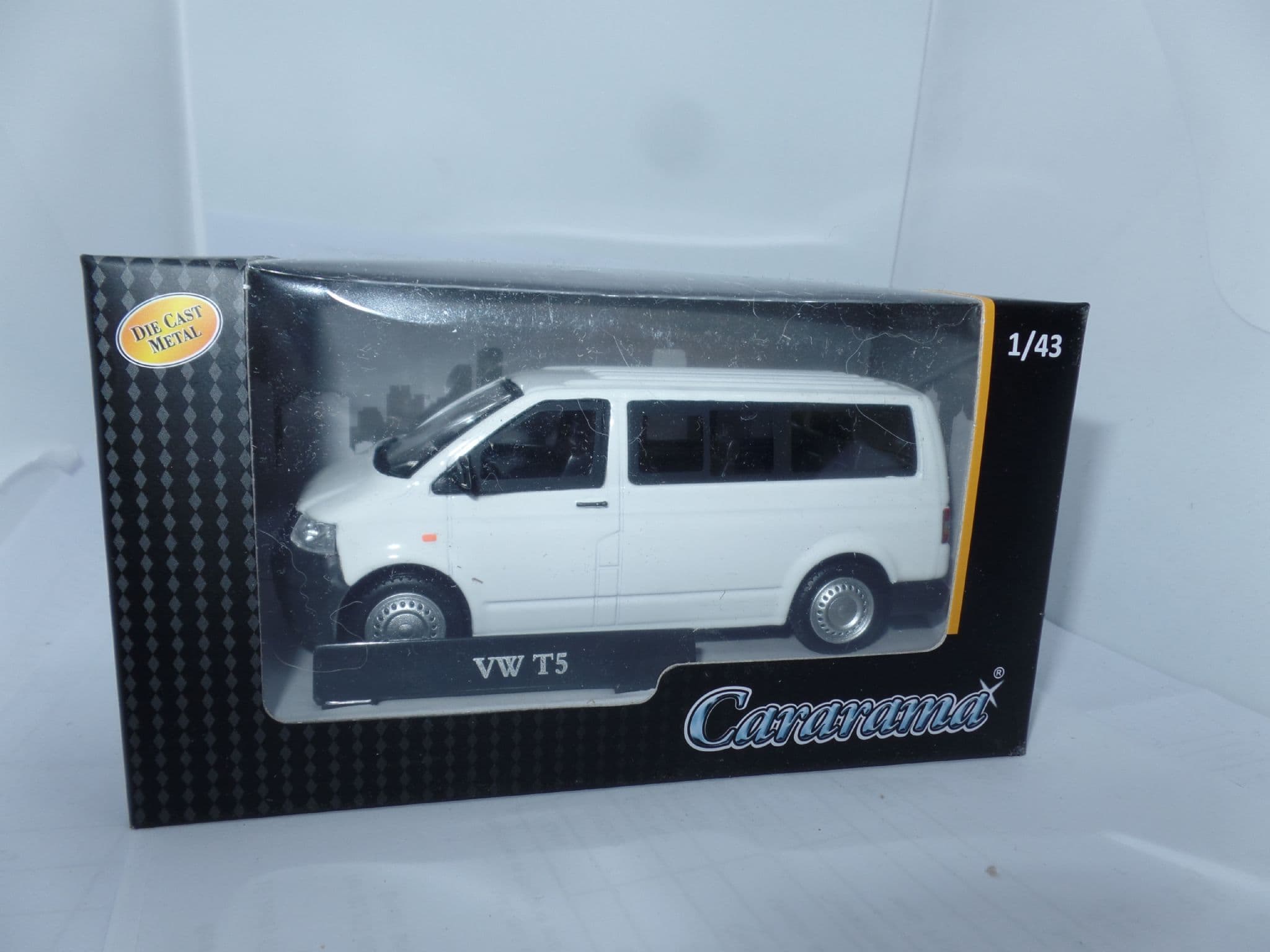 CARARAMA 1/43 VW T5 Van Volkswagen T5 Panel Van 2010 White Diecast Model Car EUR 36,79 - FR