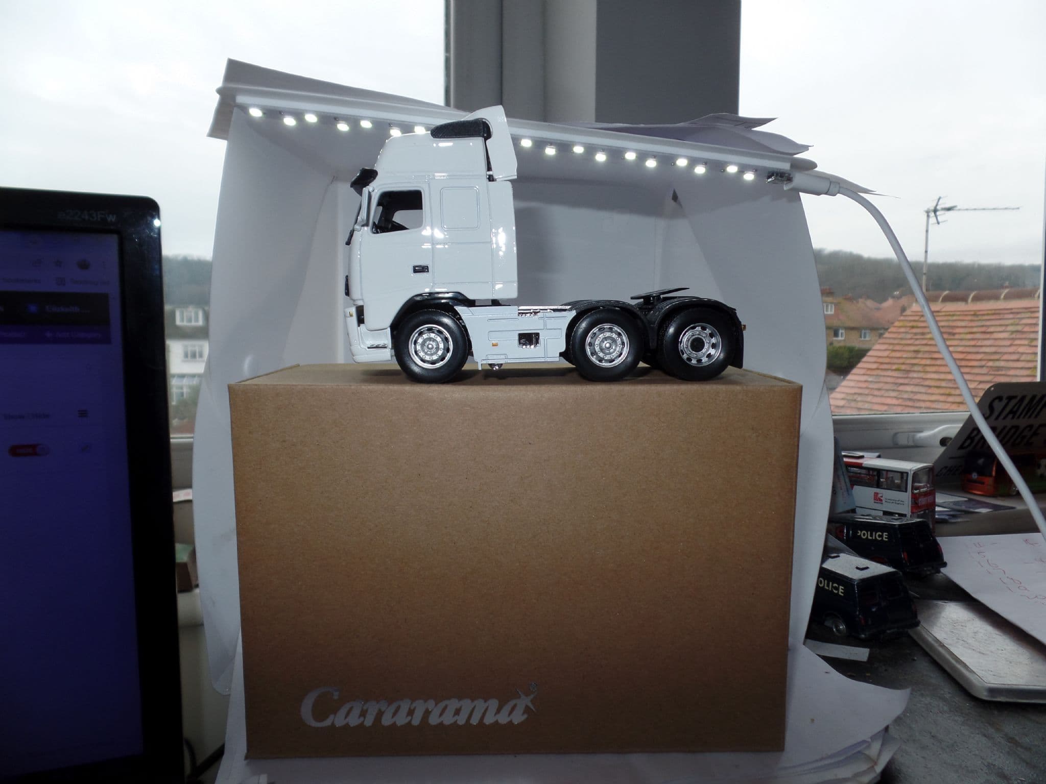 Scania R620 Cab White – 1:50 Scale Diecast Model By Cararama (Oxford CR026) – Pre-Order